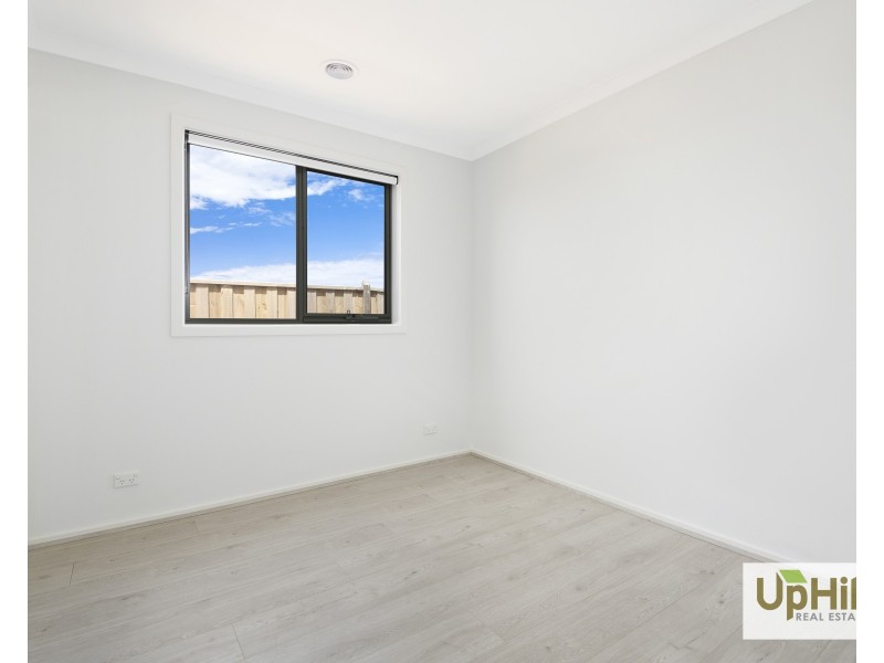 6 Towamba Avenue, Clyde VIC 3978