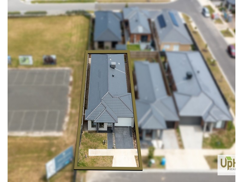 6 Towamba Avenue, Clyde VIC 3978