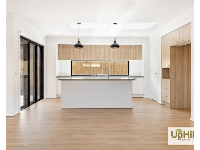 16 Grattan Street, Clyde VIC 3978