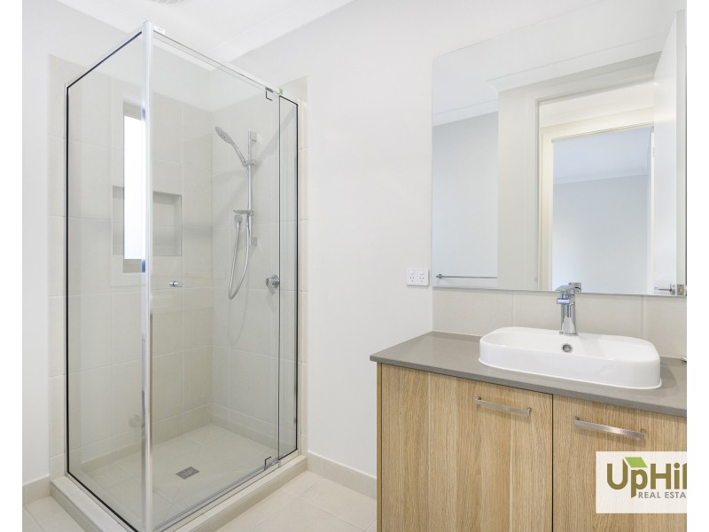 16 Grattan Street, Clyde VIC 3978