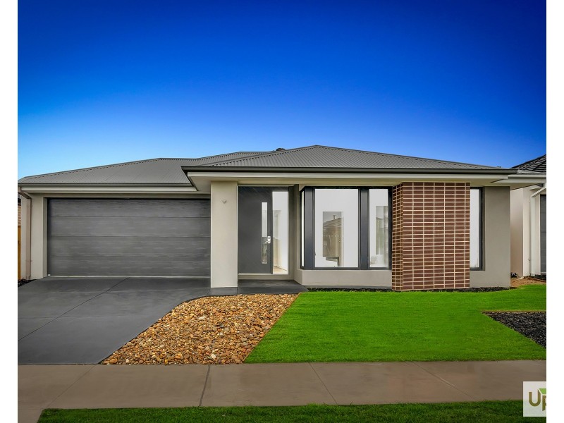 5 Glory Street, Clyde North VIC 3978