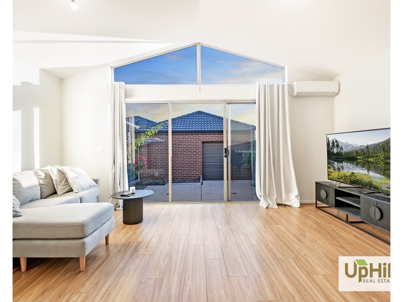 25 Timble Way, Clyde North VIC 3978