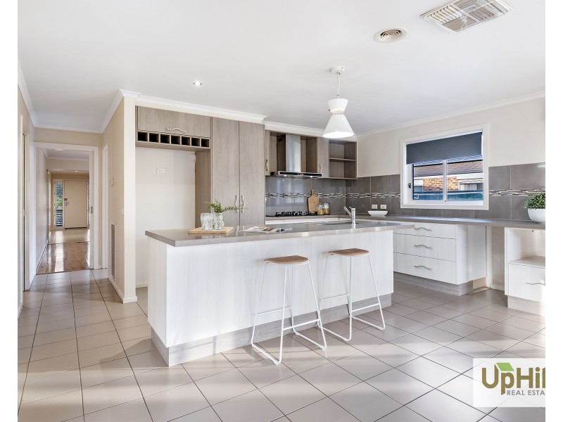 59 Donohue Street, Cranbourne East VIC 3977