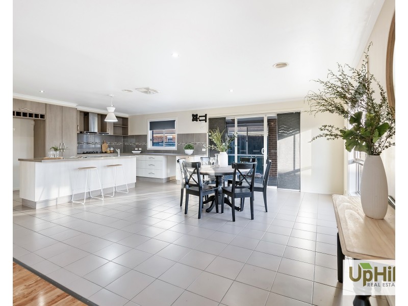 59 Donohue Street, Cranbourne East VIC 3977