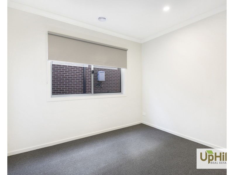 48 Charming Loop, Officer VIC 3809