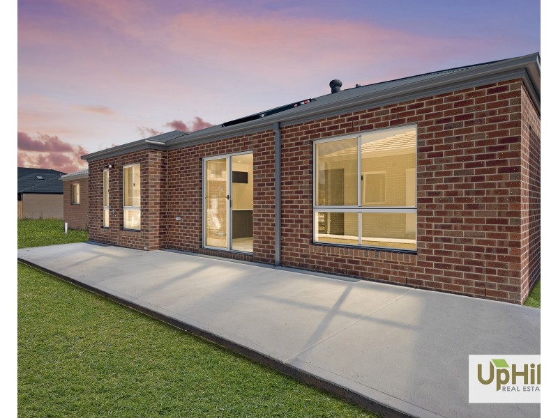48 Charming Loop, Officer VIC 3809