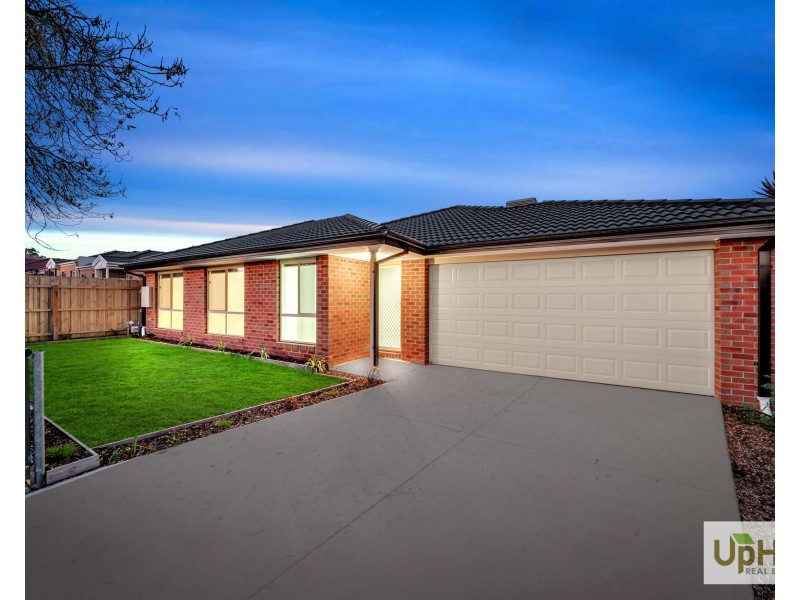 2D Henry street, Pakenham VIC 3810