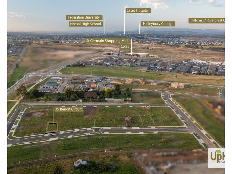 35 Benoit Circuit, Clyde North VIC 3978