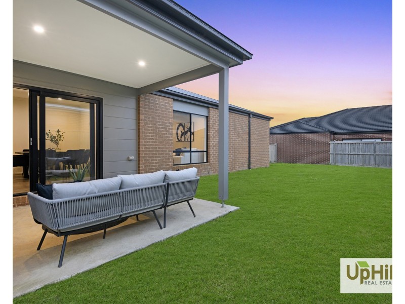 1 Swanston Street, Clyde VIC 3978