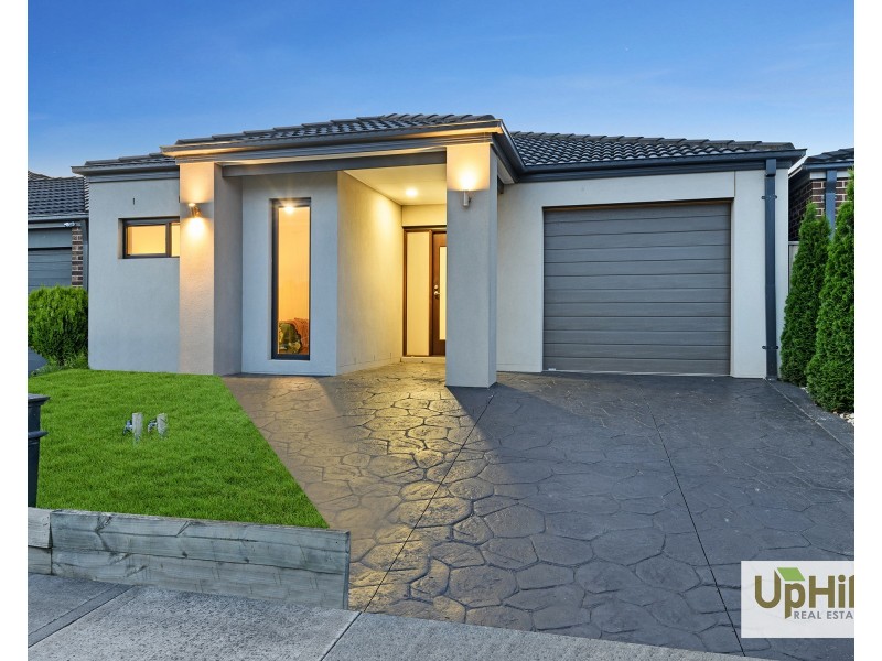 27 Green Gully Road, Clyde VIC 3978