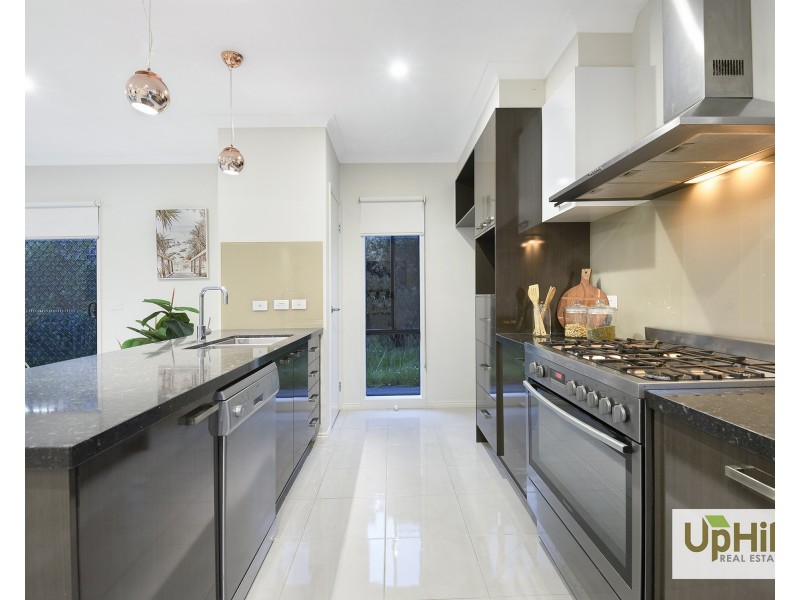 27 Green Gully Road, Clyde VIC 3978