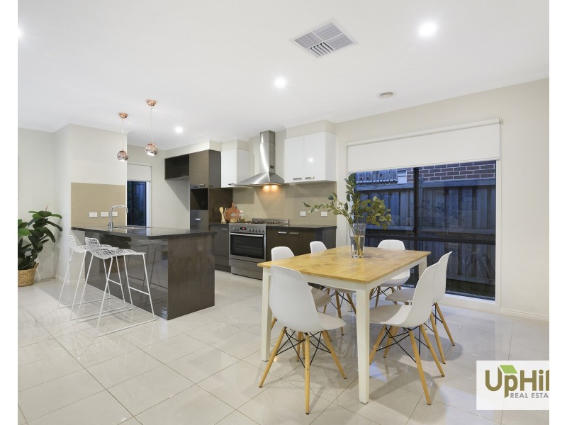 27 Green Gully Road, Clyde VIC 3978