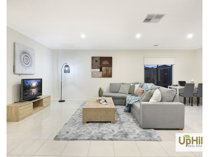 27 Green Gully Road, Clyde VIC 3978