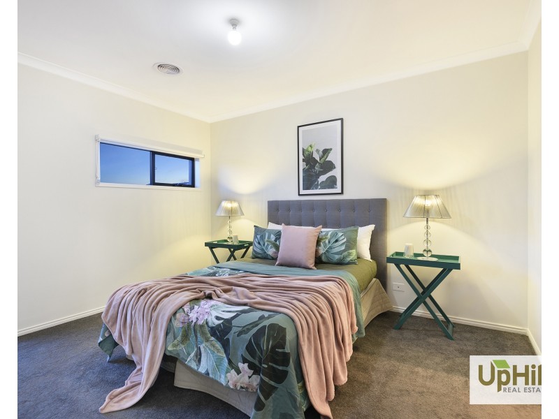 27 Green Gully Road, Clyde VIC 3978