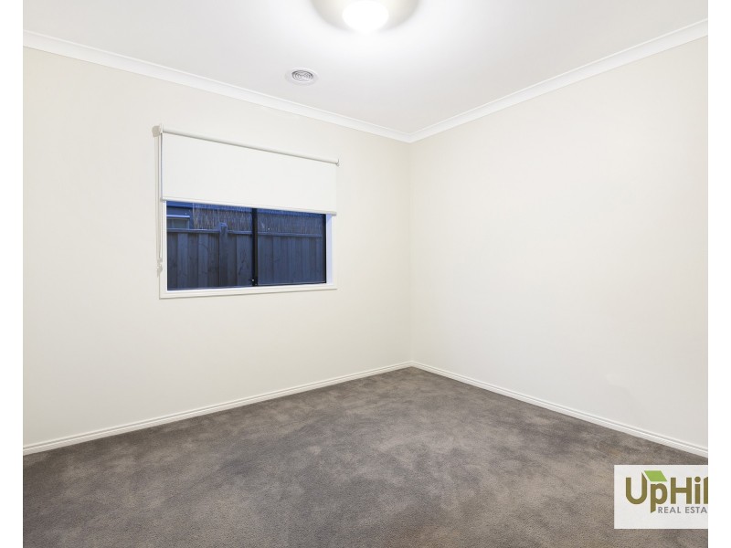 27 Green Gully Road, Clyde VIC 3978
