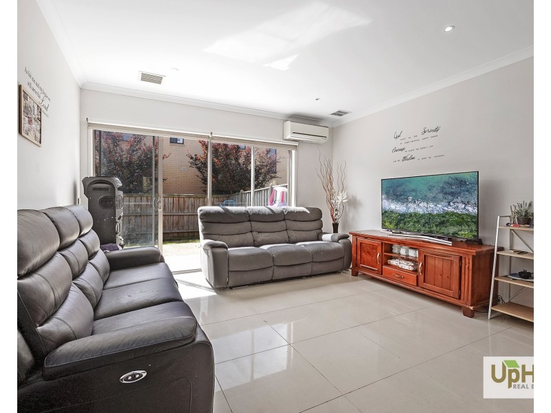 5 Nebo Way, Clyde VIC 3978