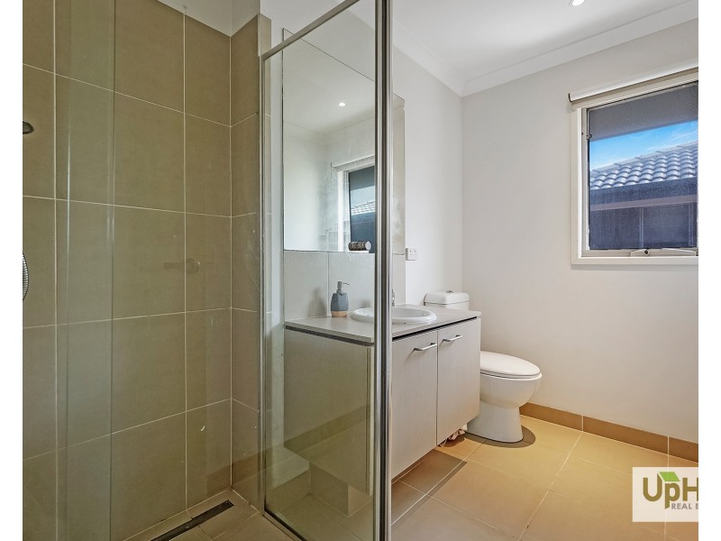 5 Nebo Way, Clyde VIC 3978