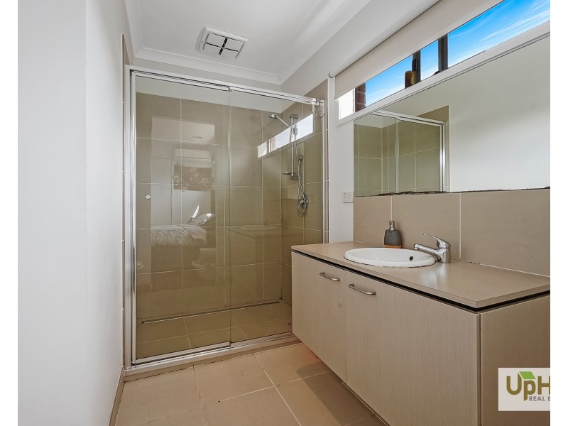5 Nebo Way, Clyde VIC 3978