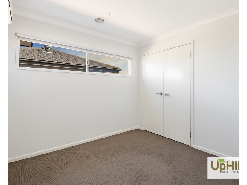 5 Nebo Way, Clyde VIC 3978