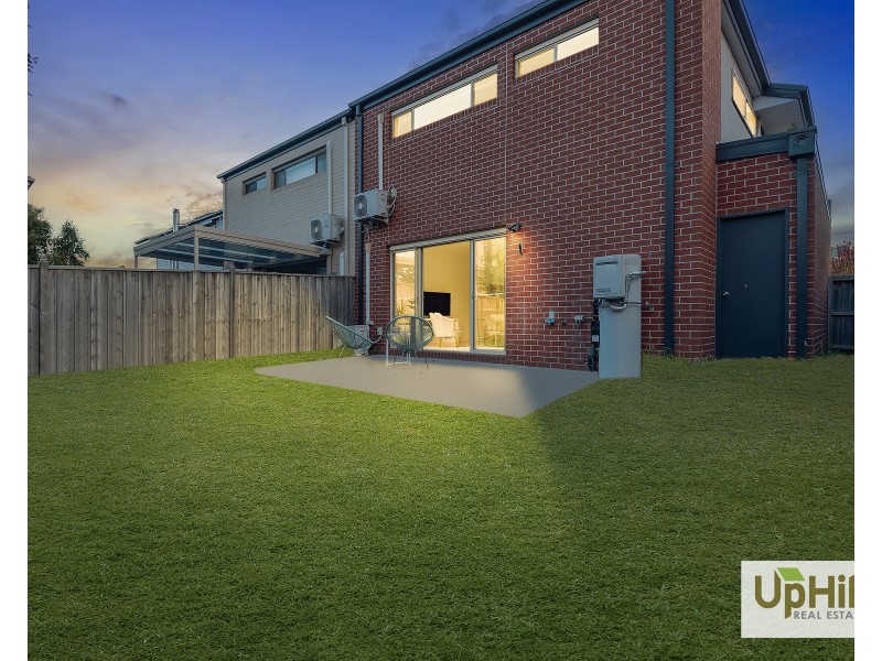 5 Nebo Way, Clyde VIC 3978