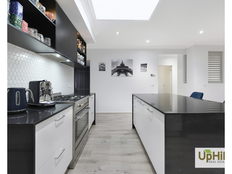 7 Pawell Street, Clyde North VIC 3978