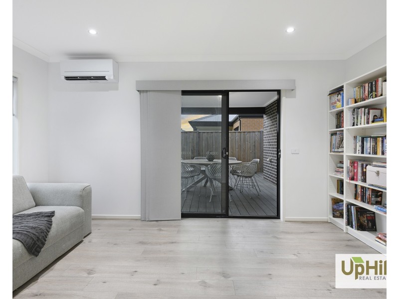 7 Pawell Street, Clyde North VIC 3978