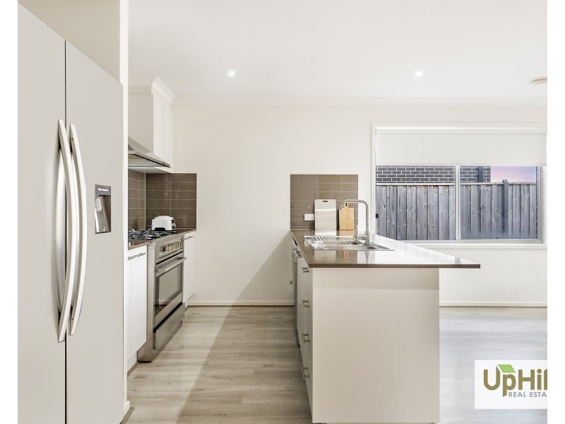 46 Westbourne Street, Clyde North VIC 3978