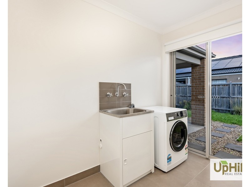 46 Westbourne Street, Clyde North VIC 3978