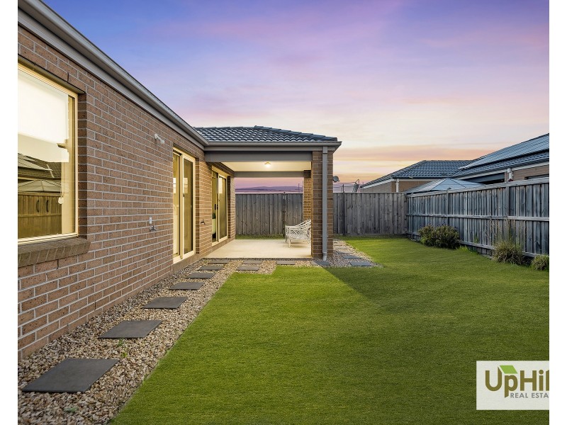 46 Westbourne Street, Clyde North VIC 3978