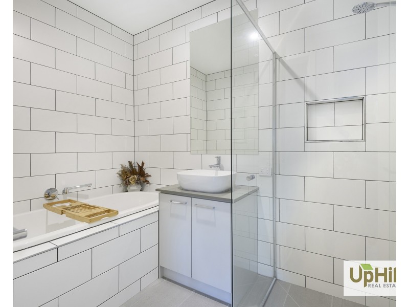 90 Athenaeum Avenue, Clyde North VIC 3978