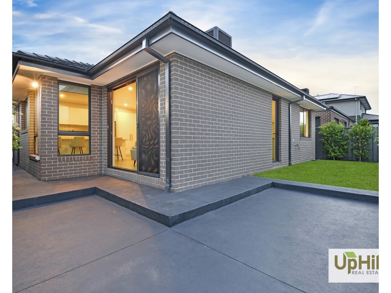 90 Athenaeum Avenue, Clyde North VIC 3978