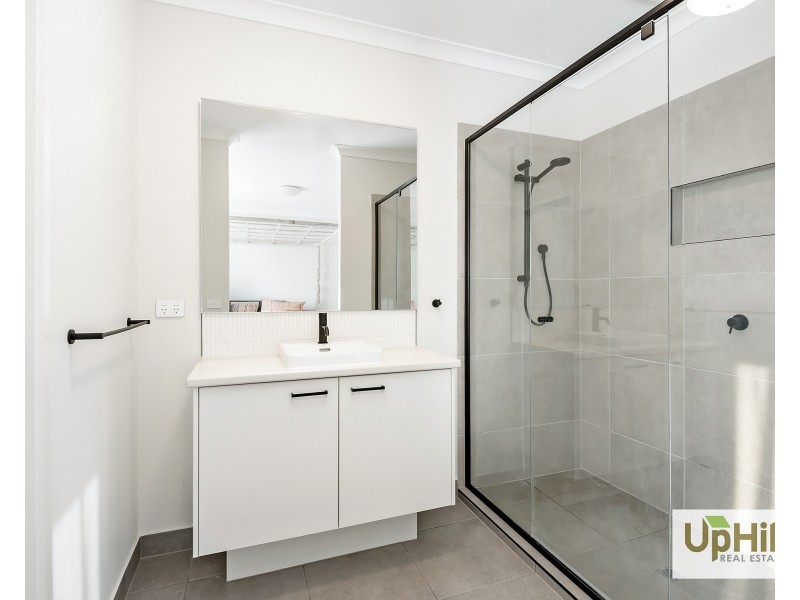 79 Athenaeum Avenue, Clyde North VIC 3978