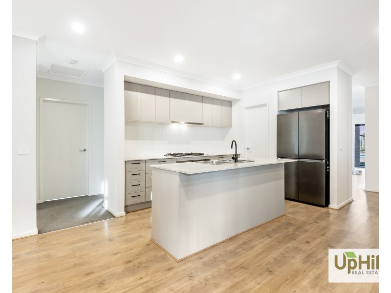 79 Athenaeum Avenue, Clyde North VIC 3978