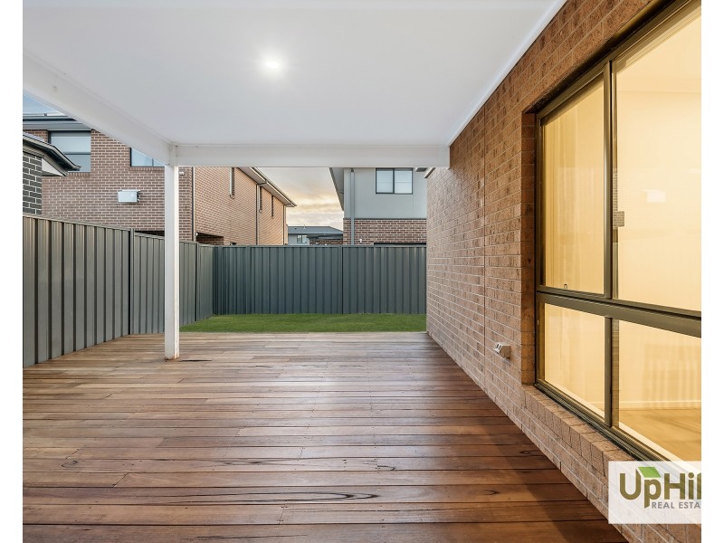 79 Athenaeum Avenue, Clyde North VIC 3978