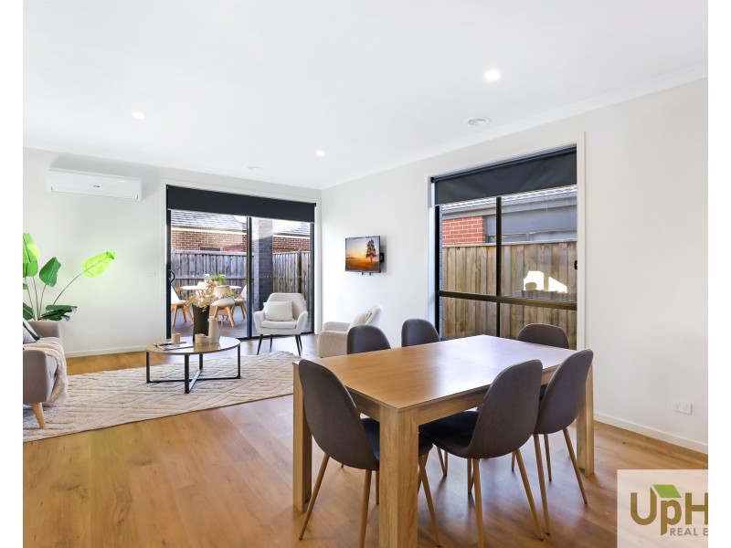36 Highbury Road, Clyde North VIC 3978