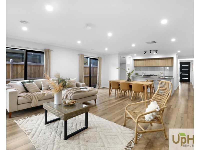 6 Goodwill Road, Clyde North VIC 3978