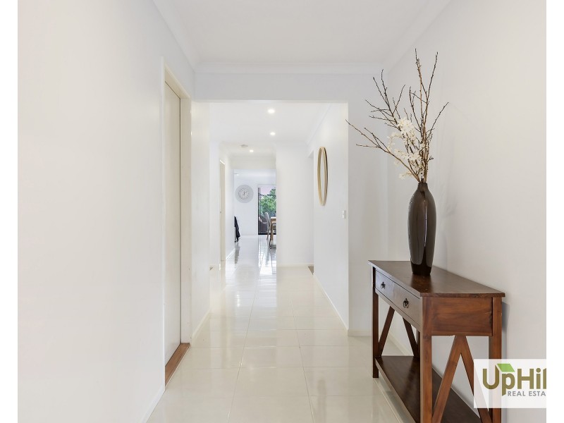 12 BARTER CRESCENT, Cranbourne East VIC 3977