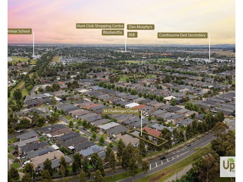 34 Challenger Circuit, Cranbourne East VIC 3977