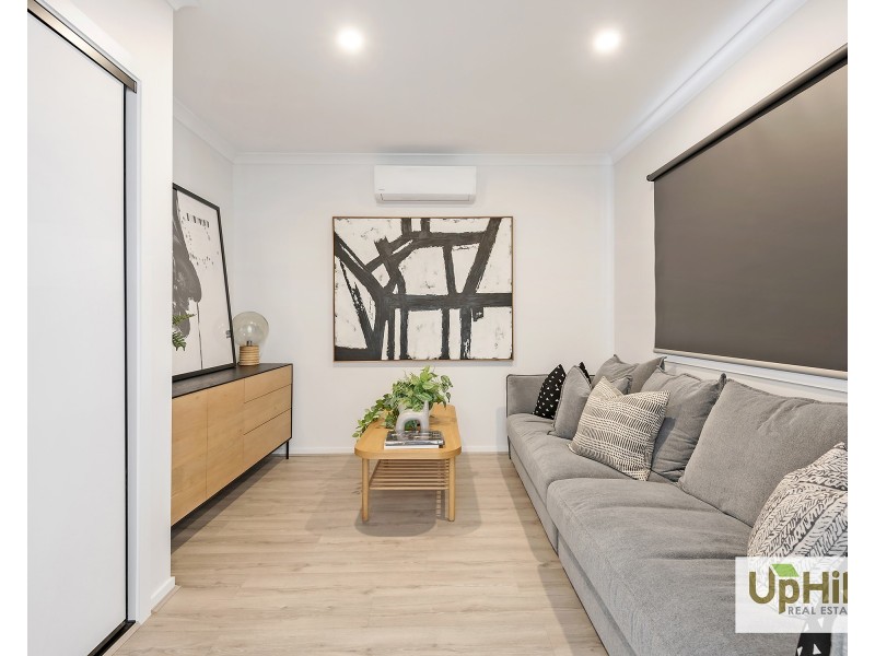 7 Exmoor Crescent, Clyde North VIC 3978