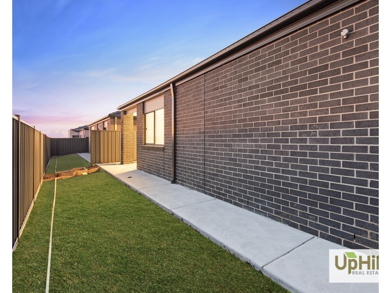 6 Frome Road, Clyde VIC 3978