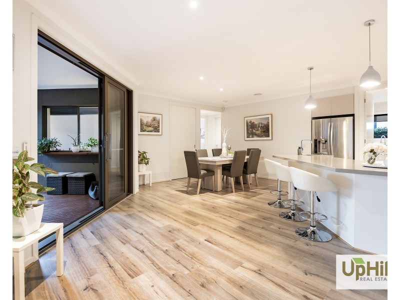 45 Cottongrass Avenue, Clyde North VIC 3978