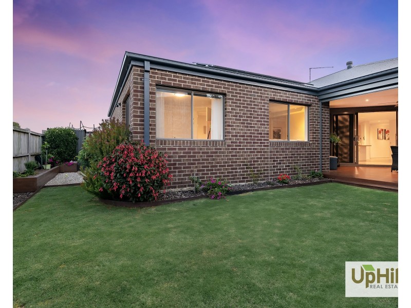 45 Cottongrass Avenue, Clyde North VIC 3978