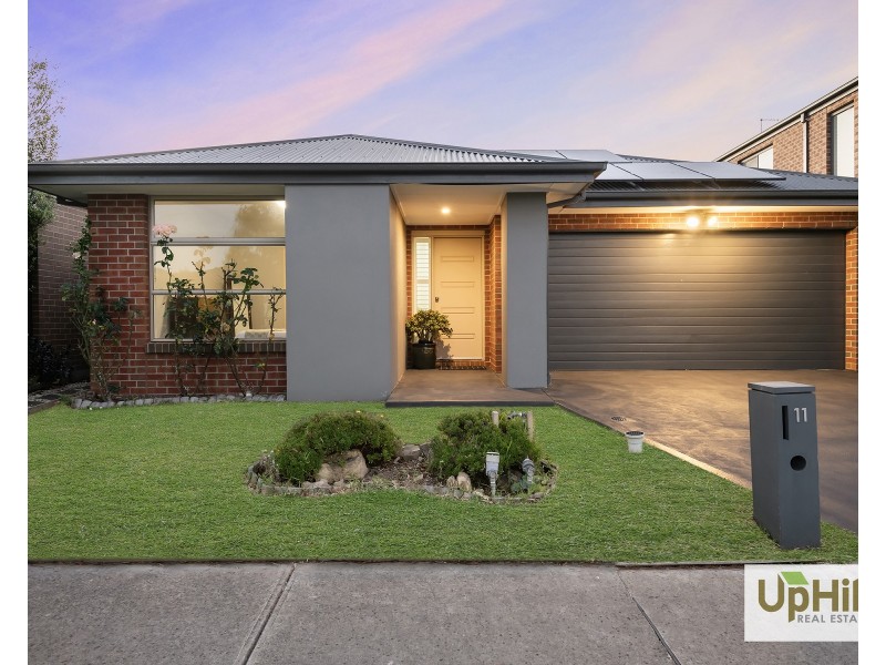 11 Highbury Road, Clyde North VIC 3978