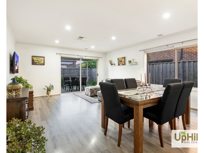 11 Highbury Road, Clyde North VIC 3978