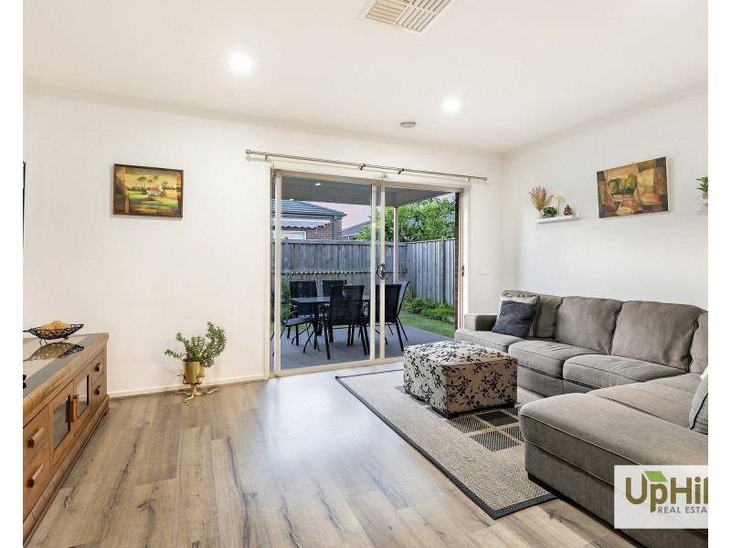 11 Highbury Road, Clyde North VIC 3978