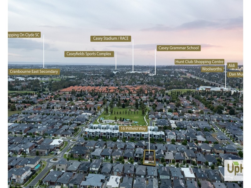 16 Pitfield Avenue, Cranbourne East VIC 3977