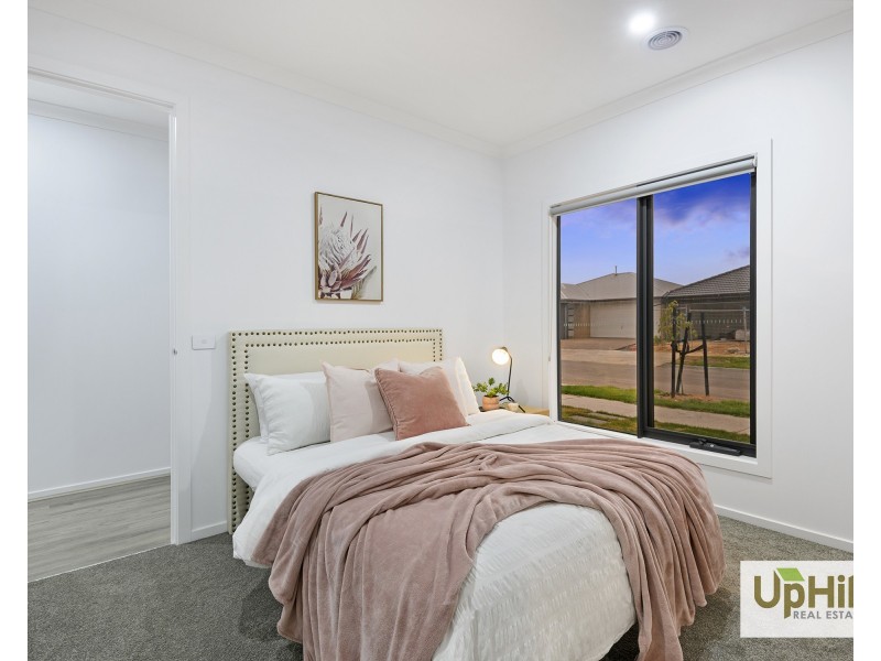 11 Northumberland Road, Clyde VIC 3978