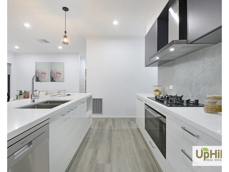 11 Northumberland Road, Clyde VIC 3978