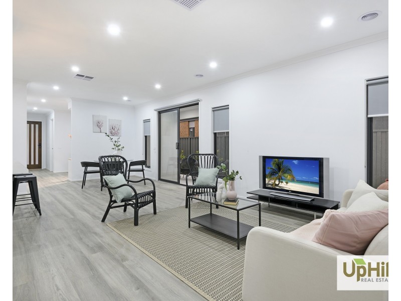 11 Northumberland Road, Clyde VIC 3978