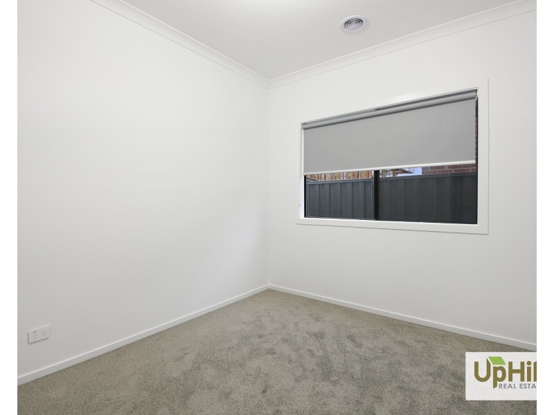 11 Northumberland Road, Clyde VIC 3978